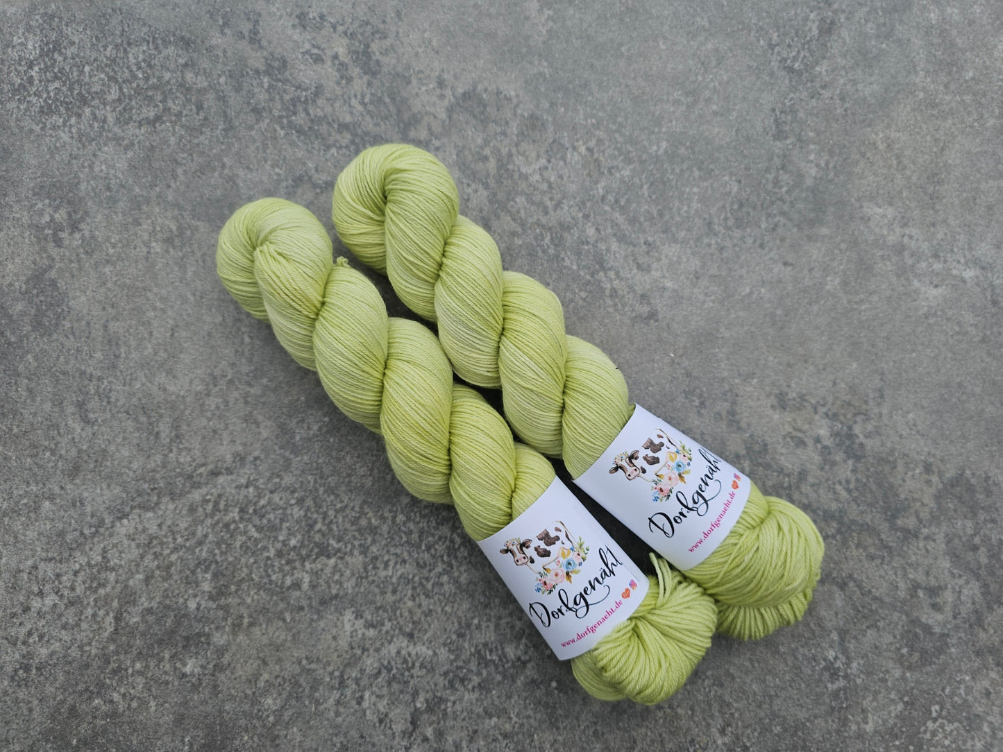 Sock 100g, handgefärbt, Avocado