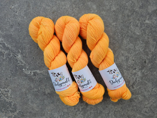 4 fach Superfine 100g, handgefärbt
