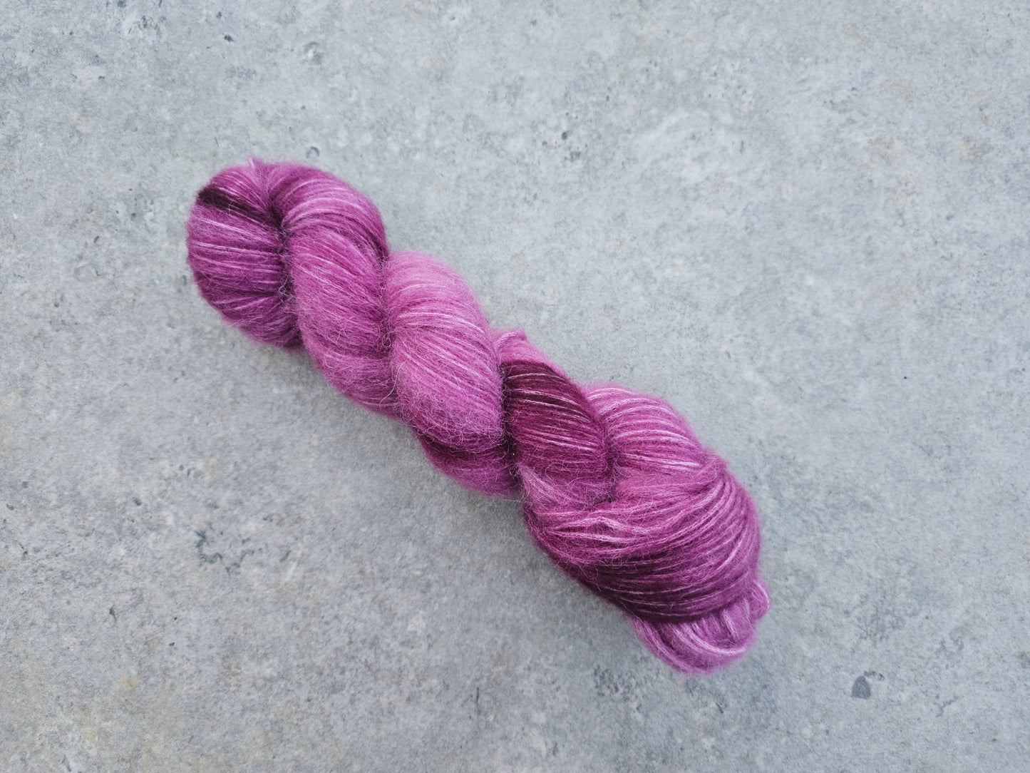 Big Fluff 100g, Deep Plum