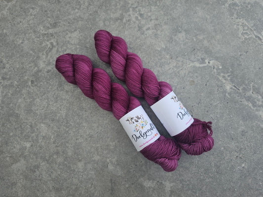 Sock 100g, handgefärbt, Deep Plum