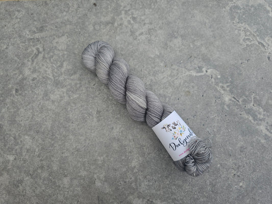 Sock 100g, handgefärbt, Wolf