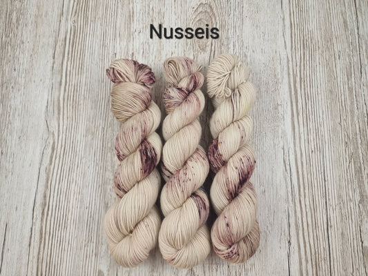 4 fach Superfine 100g, handgefärbt